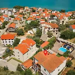 Gorgeous In Сasa de vacaciones Trogir