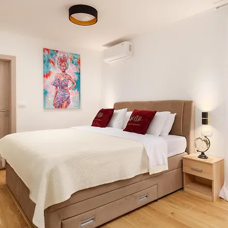 Gorgeous In * تروغير