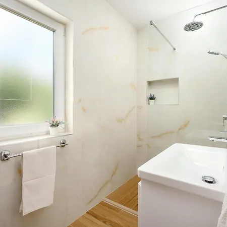 Gorgeous In بيت للعطل *